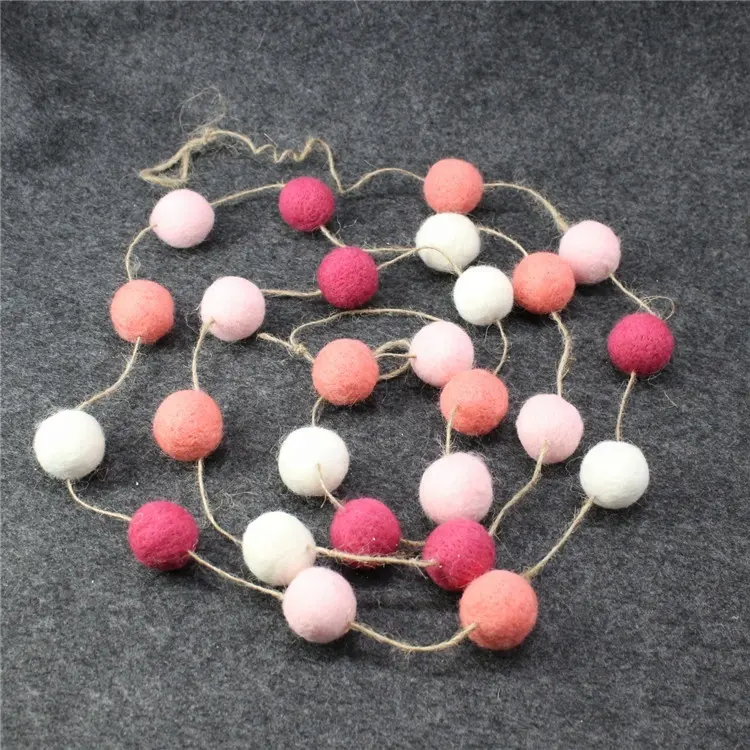 New wholesale DIY pom poms Christmas decoration Felt Wool Ball Garland