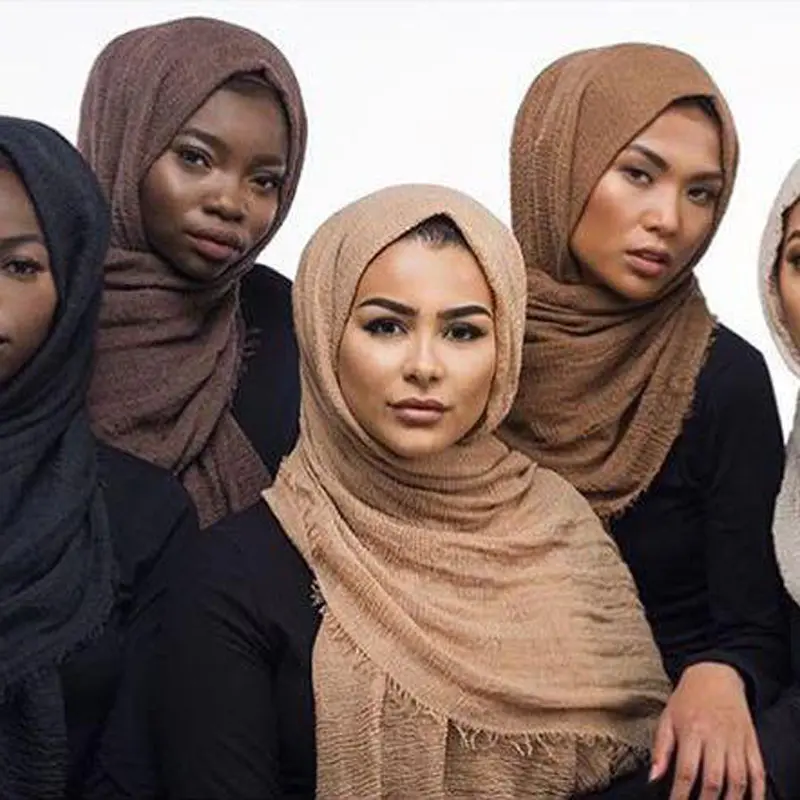 2019 Syal Yiwu 76 Warna Grosir Hotsale India Dubai Wanita Syal Jilbab Crinkle Polos Syal Kepala Pashmina Hijab Muslim Wanita Polos