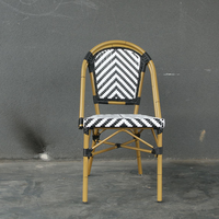 Chaise de salle à manger extérieure moderne et bon marché pour restaurant Chaise de réalisateur en aluminium et rotin