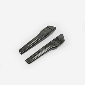 GTR R35 2017 MY17คาร์บอนไฟเบอร์ OEM สไตล์การเปลี่ยนโลโก้บังโคลนด้านหน้า - Product Image 2