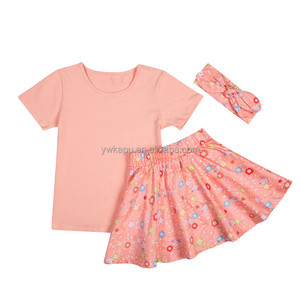 Set di <span class=keywords><strong>Abbigliamento</strong></span> per Bambine 2025 all'Ingrosso, Completo con Gonna Plissettata e Fascia per Capelli - Product Image 3