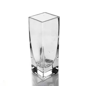 Sans plomb soufflé à la bouche grand carré cristal vase en verre en gros