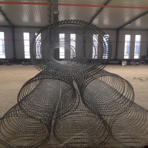 <span class=keywords><strong>Alambre</strong></span> de Defensa Rápida de Tres Bobinas 2024, <span class=keywords><strong>Alambre</strong></span> de Púas <span class=keywords><strong>Concertina</strong></span> - Product Image 4