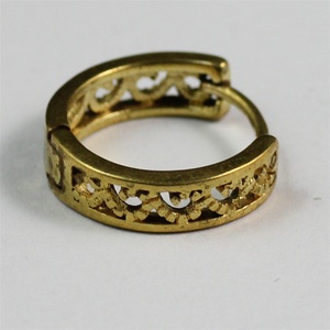 Pendiente de la manera 18 k oro grande de la aleación huggie <span class=keywords><strong>pendientes</strong></span> para la mujer joven - Product Image 1