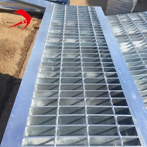 Fabricants fiables <span class=keywords><strong>de</strong></span> <span class=keywords><strong>grilles</strong></span> en acier galvanisé sur mesure pour les couvertures <span class=keywords><strong>de</strong></span> <span class=keywords><strong>caniveaux</strong></span> et les <span class=keywords><strong>grilles</strong></span> <span class=keywords><strong>de</strong></span> drainage - Product Image 1