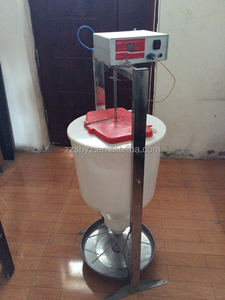 Alimentador plástico del escalón del cerdo del equipo automático de las aves de corral al por mayor 75kg para la pluma del cerdo - Product Image 6