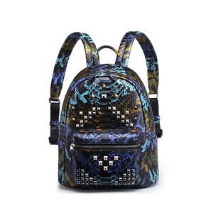 <span class=keywords><strong>Mochila</strong></span> OEM ODM personalizada de moda de lujo auténtica <span class=keywords><strong>piel</strong></span> de serpiente auténtica para <span class=keywords><strong>hombre</strong></span> y mujer, <span class=keywords><strong>mochila</strong></span> informal con lentejuelas - Product Image 1