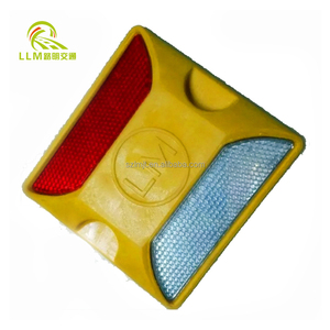 Fabricación directa <span class=keywords><strong>doble</strong></span> <span class=keywords><strong>cara</strong></span> Super brillante celosía reflectores gato ojo plástico camino Stud - Product Image 1