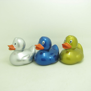 <strong>Custom</strong> Plastic <strong>PVC</strong> Vinyl Bath Toy With Logo Printed <strong>Floating</strong> Black Bath Rubber Black <strong>Duck</strong> With Golden Beak for Kids - Product Image 5