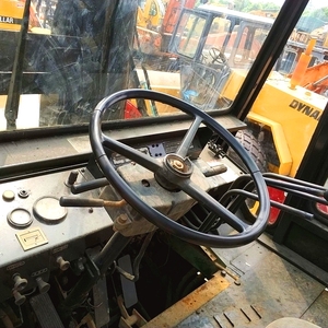 Buen estado usado Komatsu FD250 carretilla elevadora para la venta - Product Image 6