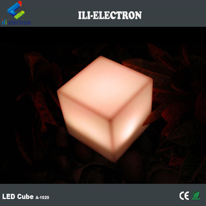 Control remoto a prueba de agua de plástico de colores cubo de luz led - Product Image 3