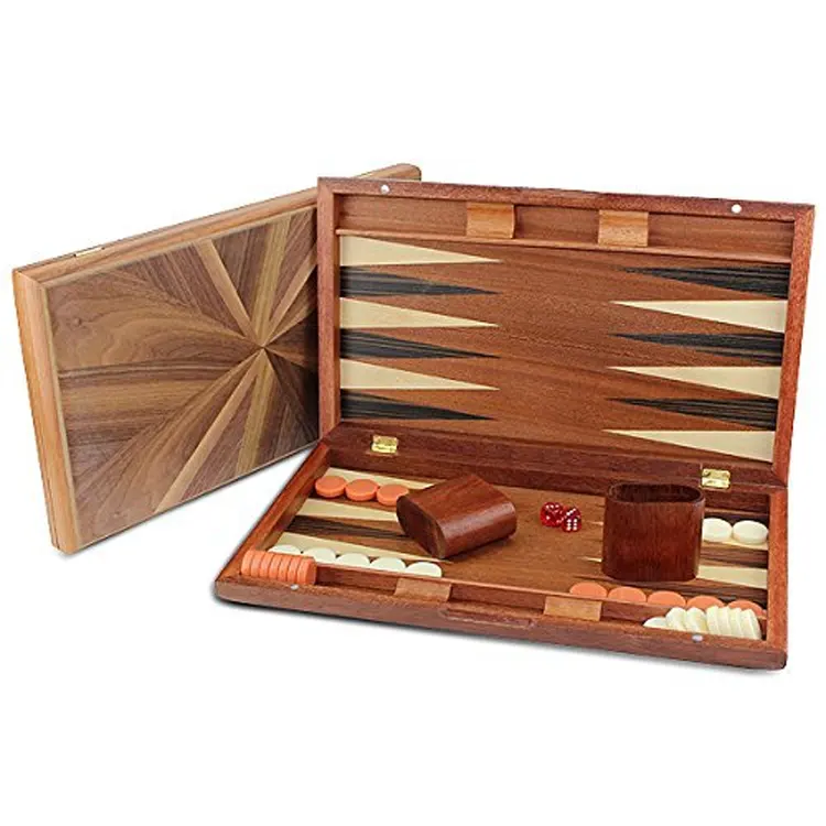 Commercio all'ingrosso su misura antique inciso in legno di lusso panno backgammon gioco set made in china
