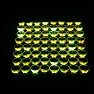 2021 yeni Modern romantik profesyonel programlanabilir uzaktan kumanda DMX512 partiler konser etkinlikleri için LED bilezik basit tarzı - Product Image 6