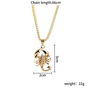 Collana da uomo con scorpione dorato, esagerata e di lusso, in metallo. - Product Image 4