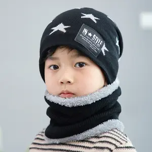 Topi Musim Dingin Anak, Leher Hangat Anak-anak Bulu Domba Tebal Beanie dengan Snood Lembut Rajut Tengkorak Beanie Set