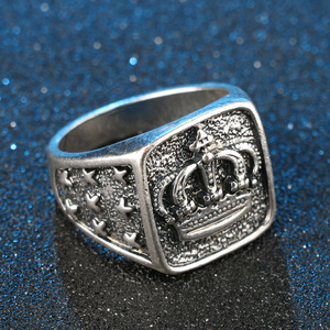 Anillo <span class=keywords><strong>de</strong></span> Sello con Corona <span class=keywords><strong>de</strong></span> Rey y Reina, Nuevo, <span class=keywords><strong>para</strong></span> Hombre y Mujer, Color Plata Vintage, Tallado con Estrellas, Joyería Punk <span class=keywords><strong>para</strong></span> Fiestas, <span class=keywords><strong>Regalos</strong></span> - Product Image 3