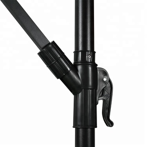 Venta al por mayor del mercado de sombra de sol fiesta piscina grande al aire libre en voladizo patio colgando paraguas <span class=keywords><strong>sombrilla</strong></span> de jardín - Product Image 3