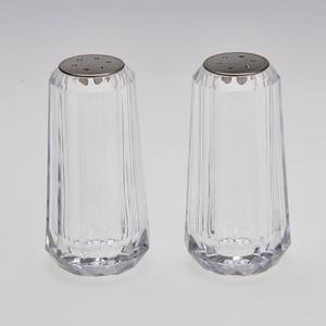 Salière poivrière classique en acrylique transparent - Product Image 2