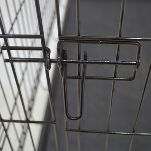 Kaliteli büyük Metal köpek kafesi katlanabilir demir ve plastik kablolu sandık ile malezya hayvan desen köpek evi taşıyıcı - Product Image 5