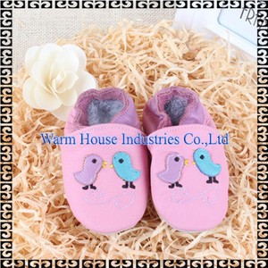 Cuir souple chaussures de <span class=keywords><strong>bébé</strong></span> crèche mocassins MOQ 100 paires / mix 4 taille - Product Image 1