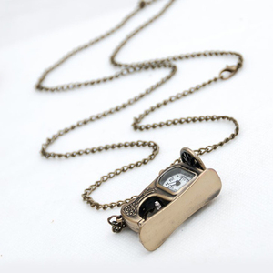 Moda stil özel tasarım DİKİŞ MAKİNESİ şekil kuvars cep saati özel Retro izle - Product Image 2