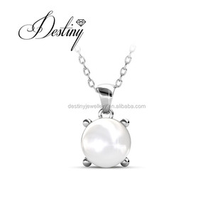 Ensembles <span class=keywords><strong>de</strong></span> pendentifs et boucles d'oreilles élégants ornés <span class=keywords><strong>de</strong></span> perles <span class=keywords><strong>Swarovski</strong></span> Vente <span class=keywords><strong>en</strong></span> <span class=keywords><strong>gros</strong></span> Daisini Ensemble d'accessoires plaqués or 18 carats pour femme - Product Image 5