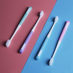 Vente en gros directe d'usine de brosse à dents en plastique pour adultes 8 bâtons brosse à dents en plastique recyclé OEM doux et propre brosse à dents écologique - Product Image 5