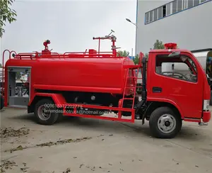 Dongfeng 4x2 camion antincendio con motore antincendio a cabina singola con guida a sinistra con cannone ad acqua da 60 metri in vendita