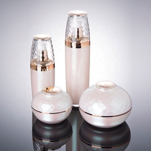 Bouteilles cosmétiques en forme d'oignon acrylique rose luxueux bon prix bouteilles de lotion en plastique vides pour le conteneur de paquet de soins de la peau - Product Image 2