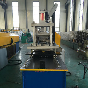 Machines à fabriquer des portes de <span class=keywords><strong>Garage</strong></span>, en acier inoxydable 304, rouleuse de portes coulissantes en métal, Machine à plastifier à <span class=keywords><strong>froid</strong></span> - Product Image 2