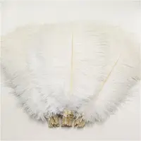 Atacado natural festa decorativa penas de avestruz branca para mesas de casamento