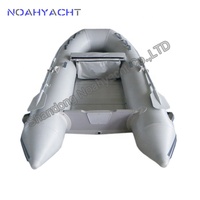 Bateau pneumatique à plancher en aluminium pour 6 personnes avec moteur hors-bord