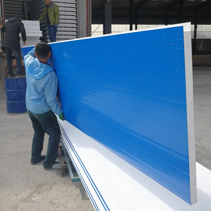 Isolation thermique et décoration pour l'extérieur, en polypolystyrène, matériau EPS/polymère, fabrication de panneaux muraux