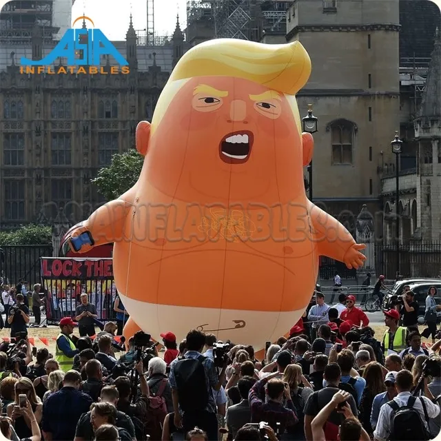 Iklan Disesuaikan Balon Helium Tiup Bayi Donald Trump Mengambang untuk Parade