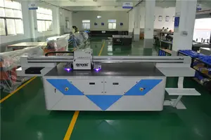 대형 UV 세대 4 헤드 디지털 유리 프린터 8 컬러 UV 인쇄 기계