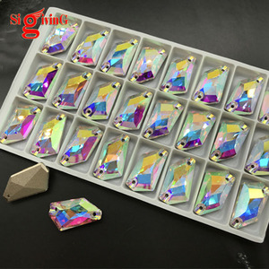 Diamantes de imitación de cristal ostentosos Flatback Crystal K9 De-art Shape Rhinestone Coser en piedra con 2 agujeros Piedras traseras planas para bolsas de ropa de baile - Product Image 4