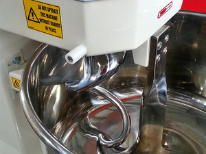 35kg Flour Pizza Dough Mixer Restaurant Spiral Dough Mixer Flour Mixer Bakery Equipment - Product Image 3