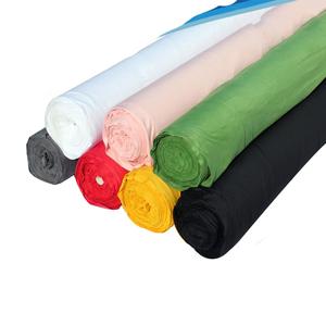 Huzhou 싼 가격 microfiber 직물 공장 롤에 있는 100% 년 폴리에스테 보통 염색된 폴리에스테 백색 직물