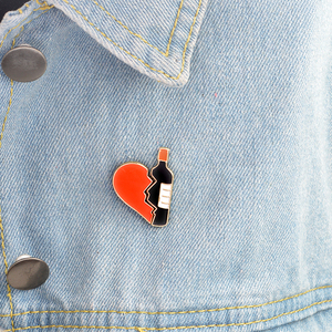 QIHE botella de <span class=keywords><strong>vino</strong></span> y broche <span class=keywords><strong>del</strong></span> corazón personalizado Juego de 2 <span class=keywords><strong>vino</strong></span> corazón pins regalo para los <span class=keywords><strong>amantes</strong></span> <span class=keywords><strong>del</strong></span> <span class=keywords><strong>vino</strong></span> - Product Image 3