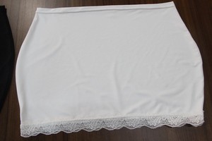 KY 2021 gros nouveauté femmes vêtements de maternité couleur unie noir et blanc dentelle ventre bande pour maman - Product Image 5