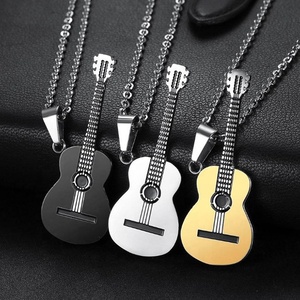 <span class=keywords><strong>Collana</strong></span> in acciaio al titanio maschio e femmina con ciondolo per chitarra di personalità creativa - Product Image 2