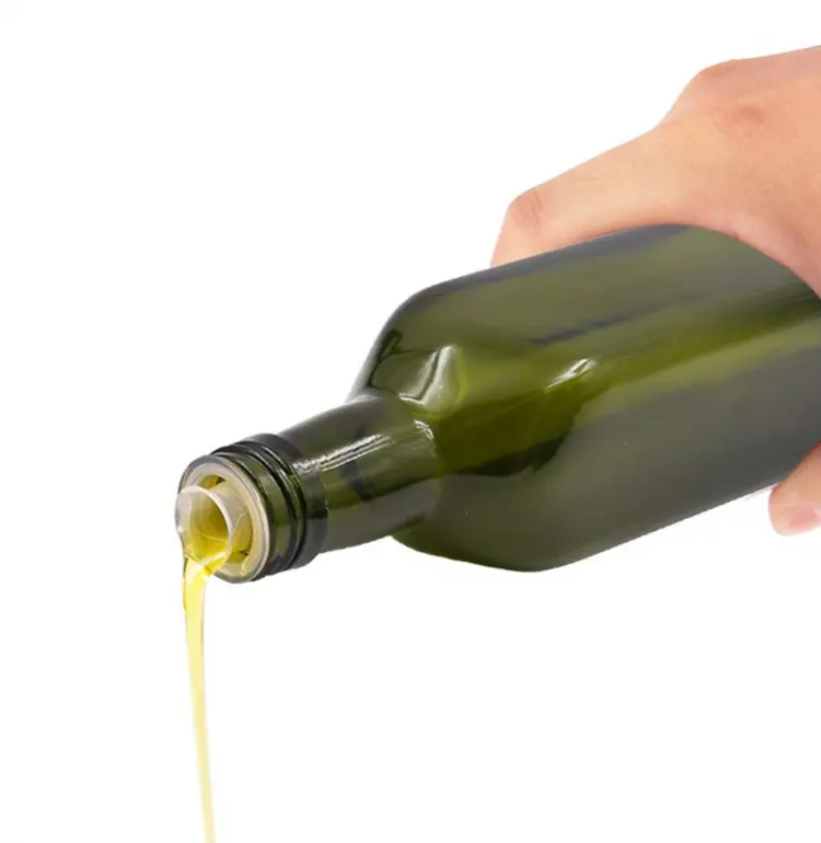 500ミリリットル空Glass Gourmet Oil BottleとLever Release Pourerミョウバンとプラグ