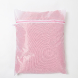 Sujetador de lavandería transparente de viaje personalizado directo de fábrica, <span class=keywords><strong>bolsa</strong></span> de lavado de malla <span class=keywords><strong>para</strong></span> lencería, <span class=keywords><strong>bolsa</strong></span> de lavado de tela plegable 40010504 - Product Image 4