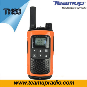 Teamup mini 1-5 km gamme de conversation <span class=keywords><strong>moins</strong></span> <span class=keywords><strong>cher</strong></span> uhf 2 watts talkie walkie - Product Image 2