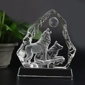 Wholesale animal image wolf Home Decoration Crystal iceberg