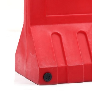 Kırmızı Rotasyonel Kalıplama Plastik Güvenliği Su Dolu Bariyer Trafik Barikatı - Product Image 3