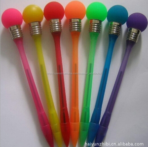 Caliente venta de la novedad plástico golpe <span class=keywords><strong>bombilla</strong></span> bola de luz de flash de la pluma para la promoción navidad - Product Image 6