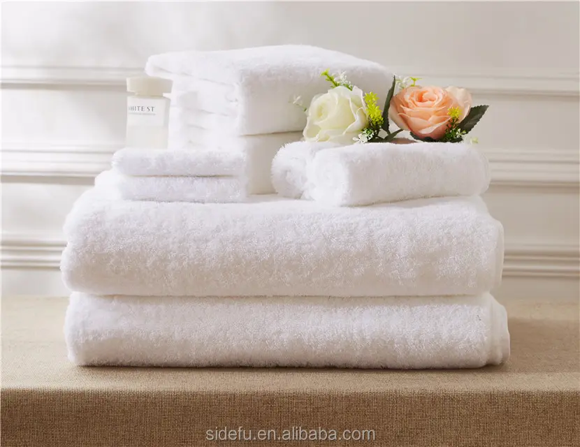 Venta al por mayor 100% algodón blanco Toalla de baño del Hotel conjunto en caja de regalo