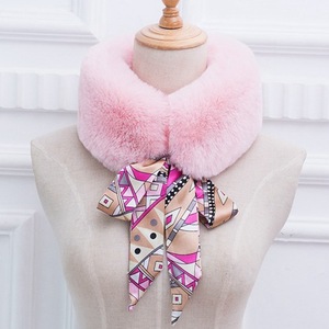Personnalisable Fluffy Faux Rex <span class=keywords><strong>Fourrure</strong></span> de Lapin Écharpe Hiver Cou Chaud Coupe-Vent avec Soie pour Vêtements de Plein Air - Product Image 3