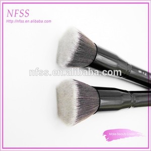 al por mayor <span class=keywords><strong>de</strong></span> nylon cosméticos cepillo <span class=keywords><strong>de</strong></span> pelo se desvanecen y difuminar cepillo cepillo del maquillaje cepillo único - Product Image 3